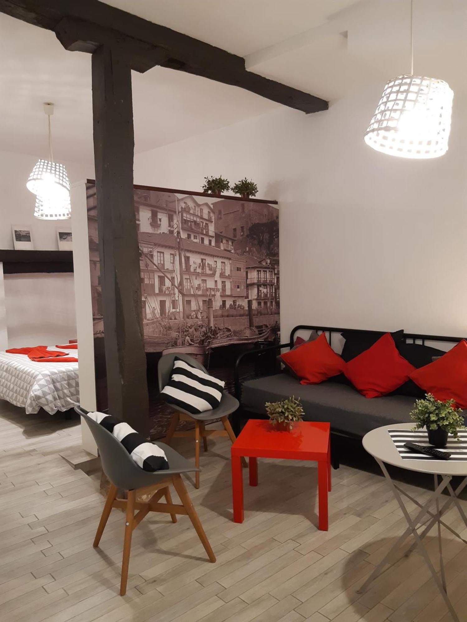 Andra Mari Apartamentu Turistikoak Apartment Бермео Екстериор снимка